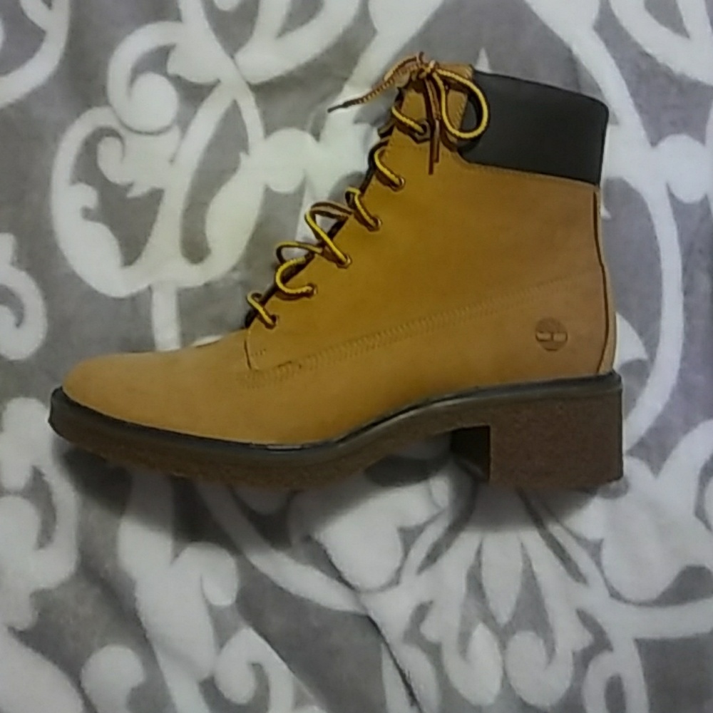 ⭐⭐⭐⭐Womens New Timberland⭐⭐⭐⭐ - Picture 3 of 7